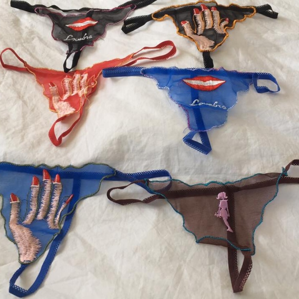 Tong panties, Size small